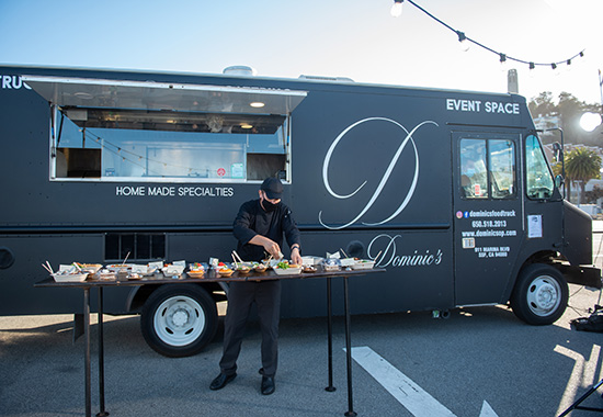 Dominic's on the Go Food Truck